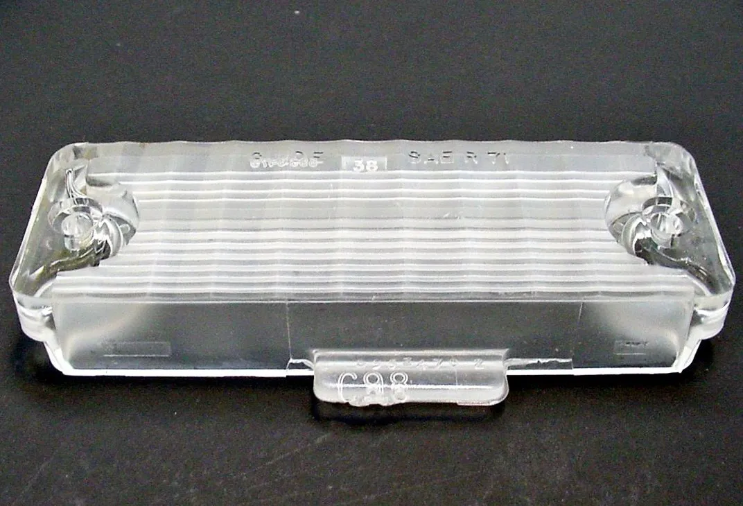 1971-72 Oldsmobile 98 NOS Delco Clear Reverse Light Lens #5963470